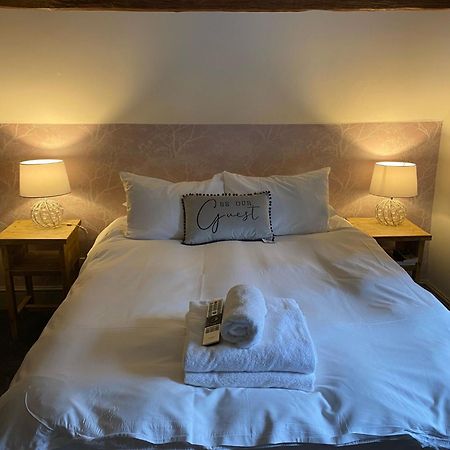The Swan Taphouse Bed & Breakfast Ironbridge Exterior photo