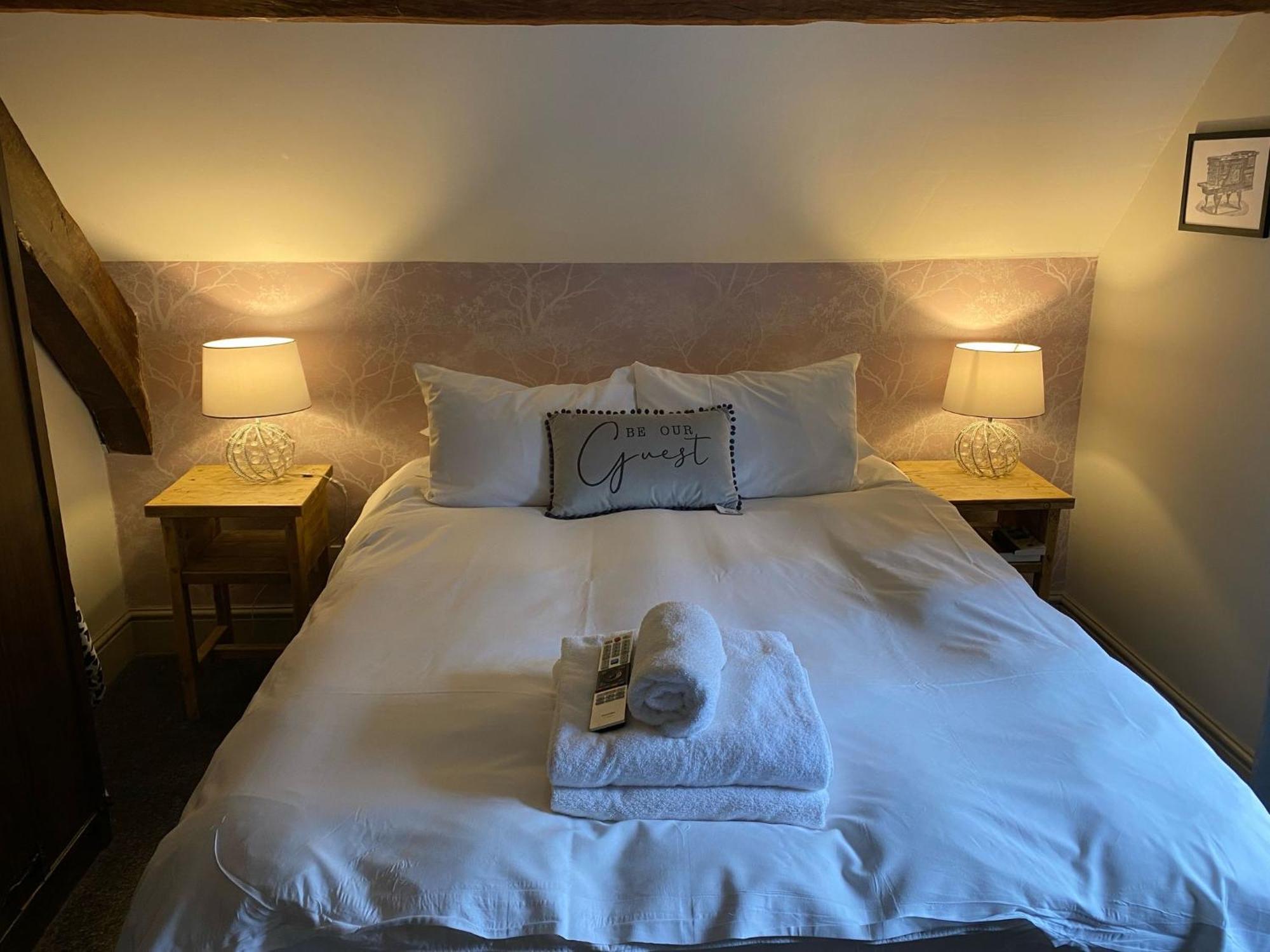 The Swan Taphouse Bed & Breakfast Ironbridge Exterior photo